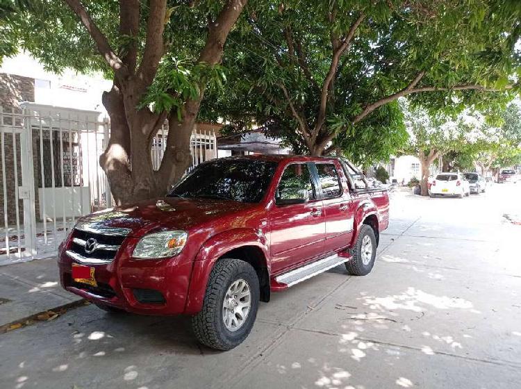 Espectacular mazda bt-50 4x4 modelo 2014 estado 10/10 único