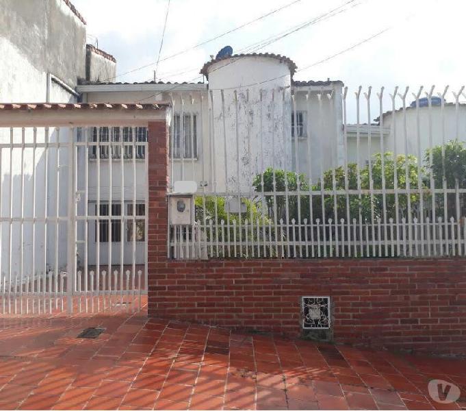 Venta casa. barrio diamante dos. bucaramanga. 150m2.